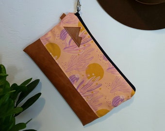 Wristlet Grab & Go Clutch/DESERT print front and back/Black zipper/Montana or Mountain patch