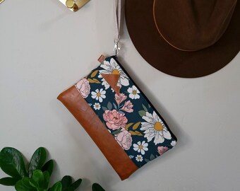 Wristlet Grab & Go Clutch/SPRING DREAMER print front and back/Black zipper/Montana or Mountain patch