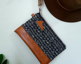 Wristlet Grab & Go Clutch/MEADOW print in graphite front and back/Black zipper/Montana or Mountain patch