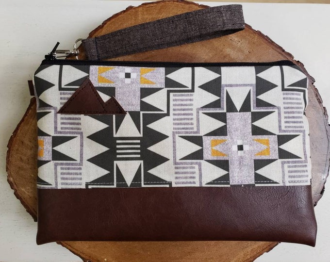 Wristlet Grab & Go Clutch/Westward print front and back/Black zipper/Montana or Mountain patch