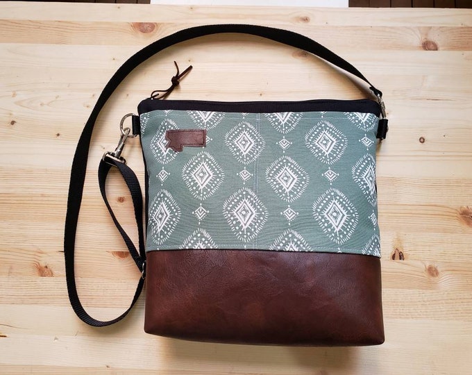 Large crossbody/Sage henna print=2 front pockets/Black canvas back/Black zipper/Black adjustable nylon strap/MT or Mountain