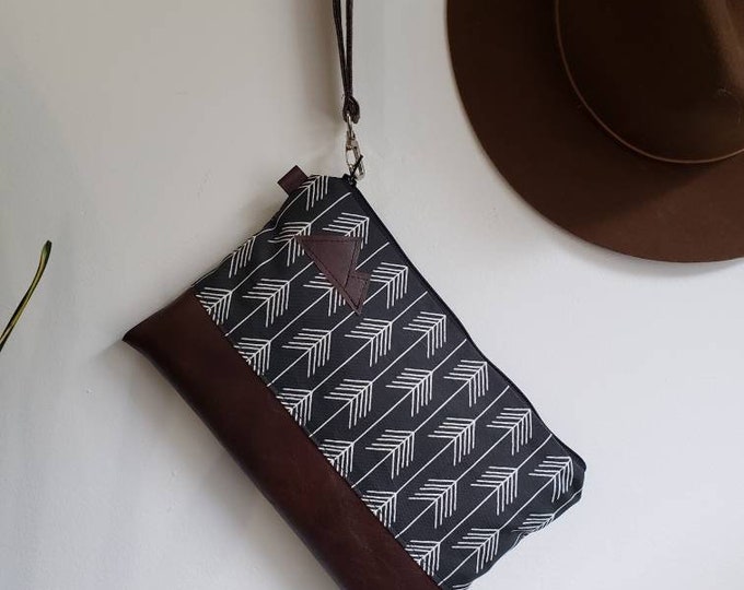 Wristlet Grab & Go Clutch/True North print in black with white arrows = front and back/Black zipper/Montana or Mountain patch