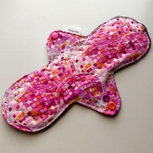 Reusable Cloth Menstrual Pad | Washable Period Pad | Disco Pink bild 1