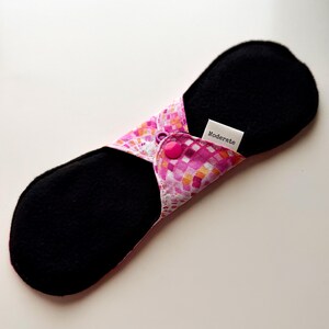 Reusable Cloth Menstrual Pad | Washable Period Pad | Disco Pink bild 4