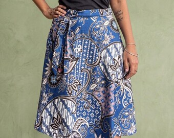Blauer Floral Wickel Midi Rock, Batik Rock, Verstellbare Taille