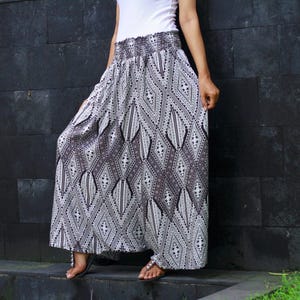 Schwarze Haremshose für Frauen, Diamantenhose, Verstellbare Bundhose, Loose Fit Hose Frauen, Haremshose plus Größe, Einheitsgröße