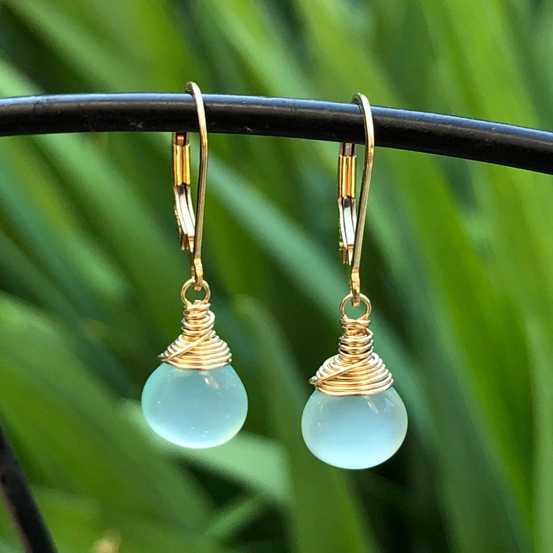 Boucles lumiétoile calcédoine bleue