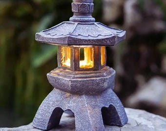 Solar Garden Lantern Zen Pagoda Light Outdoor Japanese Style Patio Decor Waterproof LED Ornament