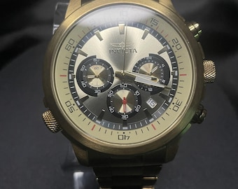 Reloj cronógrafo de cuarzo Invicta Specialty Collection para hombre, fabricado en Japón, modelo 19240, 45 mm.