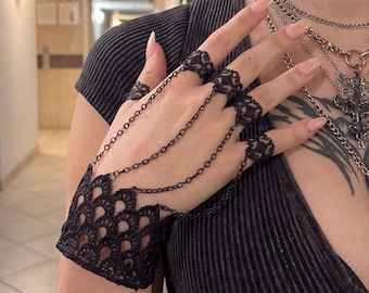 Gothic Black Lace Hand Harness Chain Bracelet, Whimsigoth Witchy Victorian Jewelry, Dark Coquette Gift