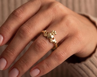 Anello Claddagh tradizionale in oro • Gioielli celtici con cuore, mani e corona • Anello di promessa di amicizia irlandese