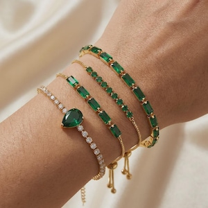 Gold Emerald Tennis Bracelet, Dainty Teardrop Green Gemstone Bracelet, Vintage Pear Cut Charm Jewelry, Stackable Wedding Gift for Bride