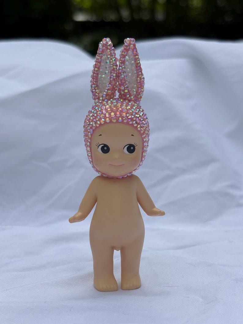 Bedazzled ängelfigur med son | kawaii-figur prydnadsdocka | trendig nyckelringsask bild 2