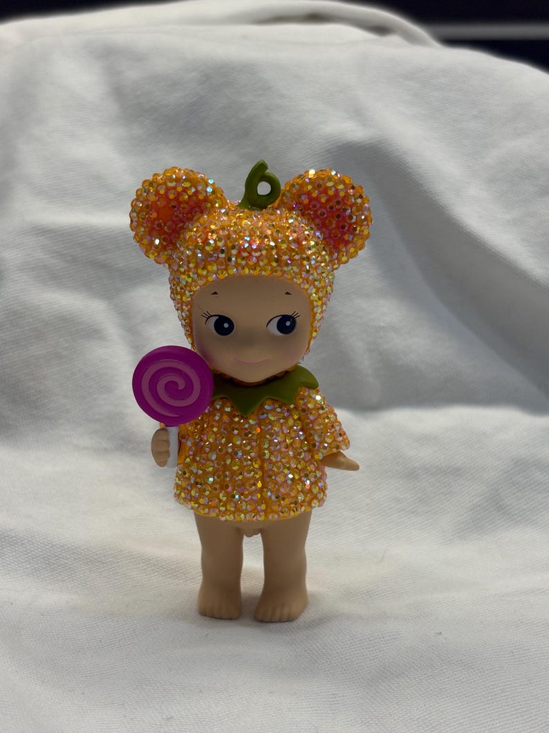 Bedazzled ängelfigur med son | kawaii-figur prydnadsdocka | trendig nyckelringsask bild 13