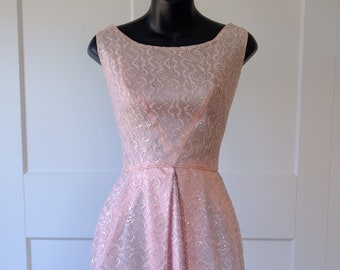 1950/60s Pale Pink Classic Sleeveless Fitted Bodice Full Skirt Cocktail Party Dress - Size S
