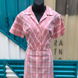 1960s Pink, Cream & Gold Plaid Cotton Day Dress - Plus Size 35" Waist