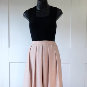 1980s &#39;Breckenridge&#39; Micro-Houndstooth Wool Skirt - W:29&quot;