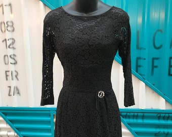 Beautiful 1940s "Styled by Parklane Debs" Black Lace Cocktail Dress - W: 25"