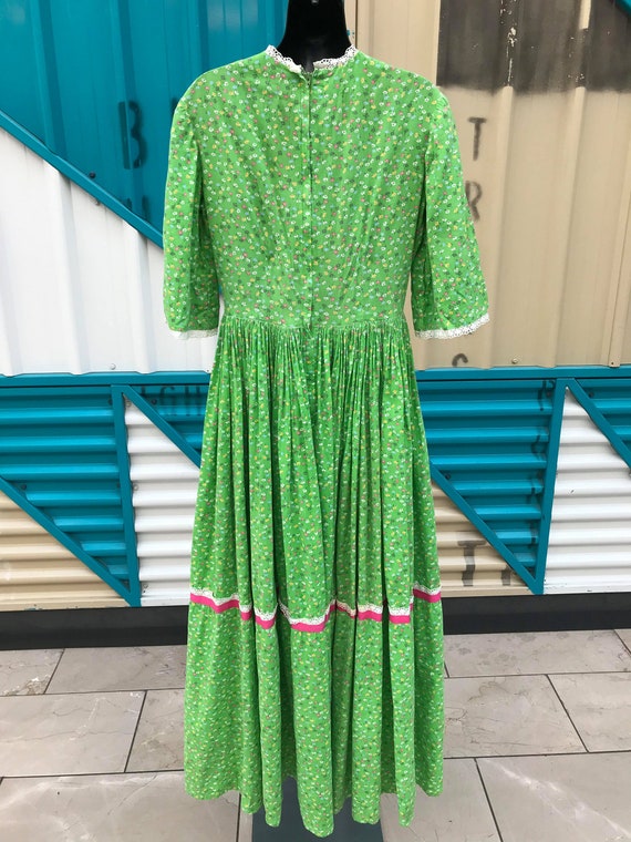 Vintage 1970s Pea Green Cotton Maxi Dress with Co… - image 5