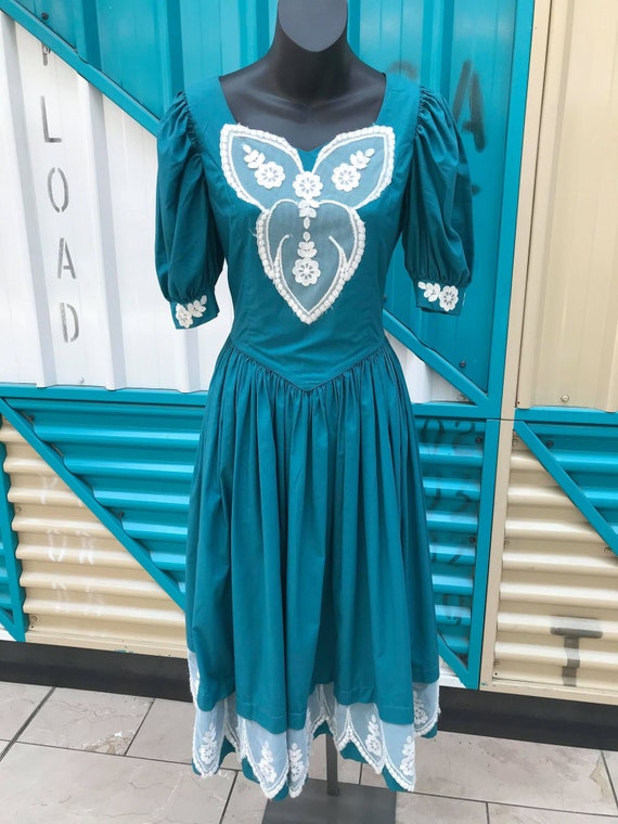 Vintage 1980s Teal Prairie Dress with White Lace D