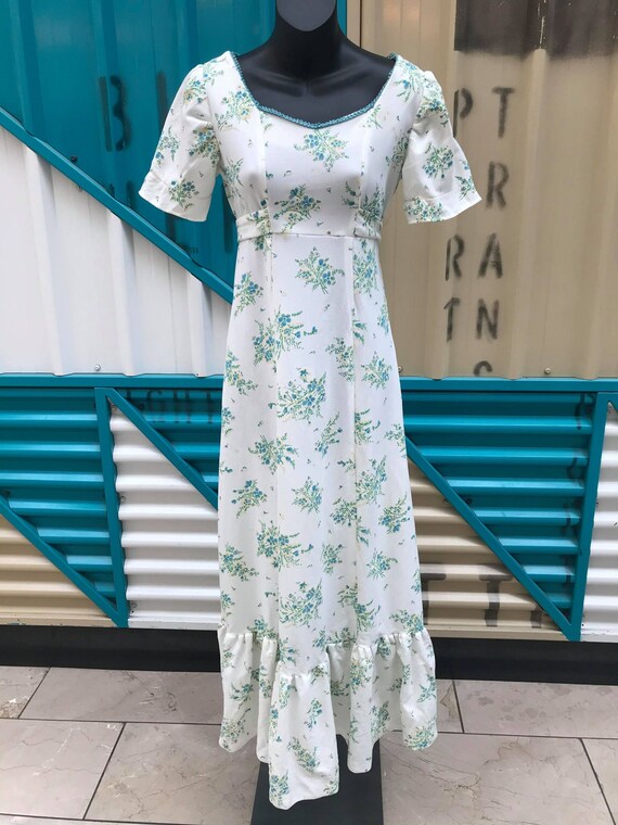 60s 70s White Maxi Dress with Floral Print