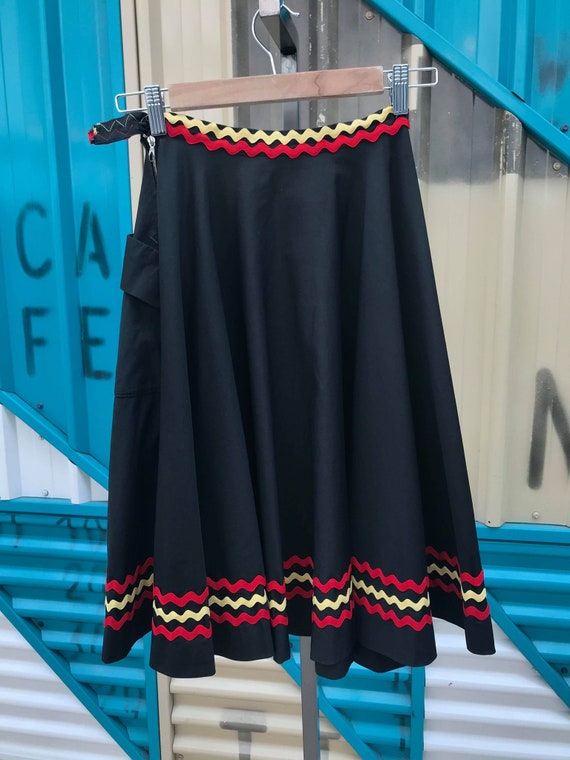 1940s Black Circle Skirt with Ric Rac Trim - image 5