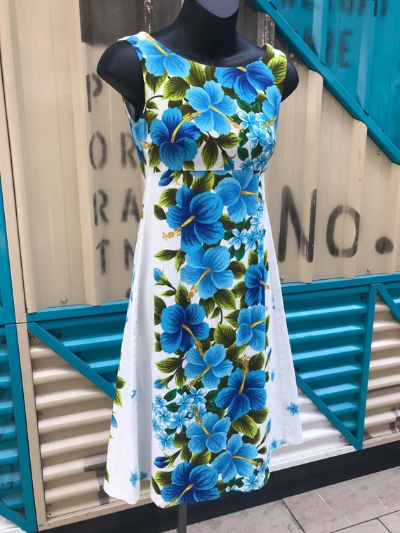 1960s "Ui-Maikai" Hawaiian Barkcloth Dress. Blue … - image 5
