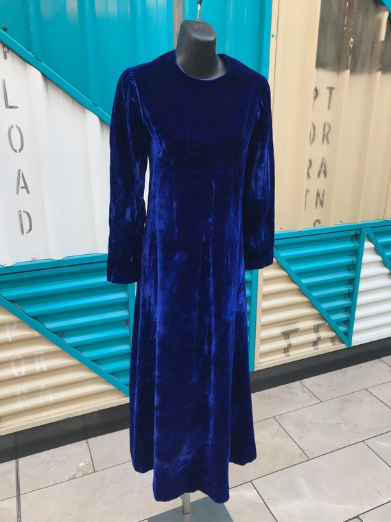 1960s L/S Midnight Blue Velvet Maxi Gown/Dress - … - image 1