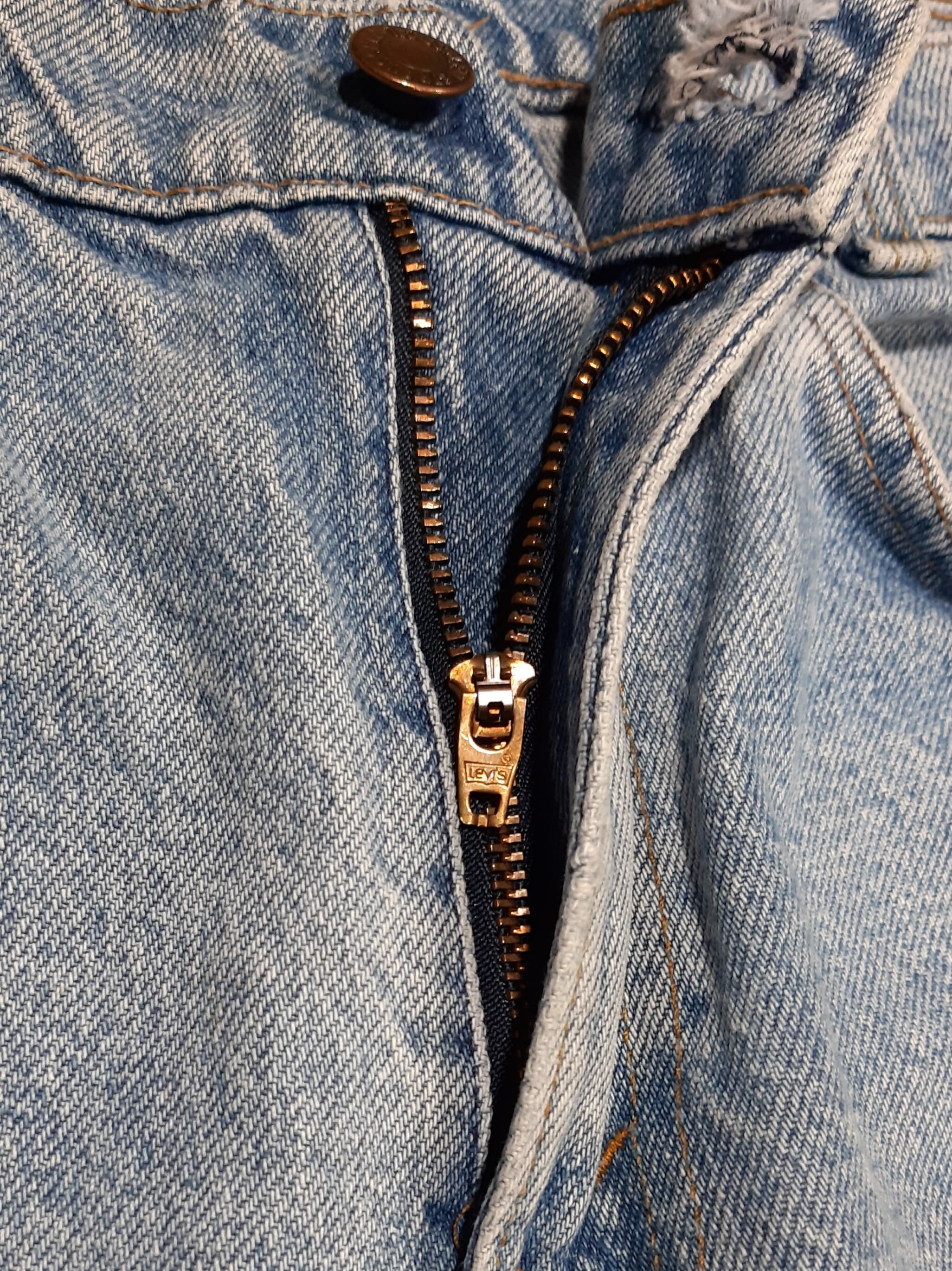 Rare Vintage 1980s Stonewash Levis Denim Jeans With