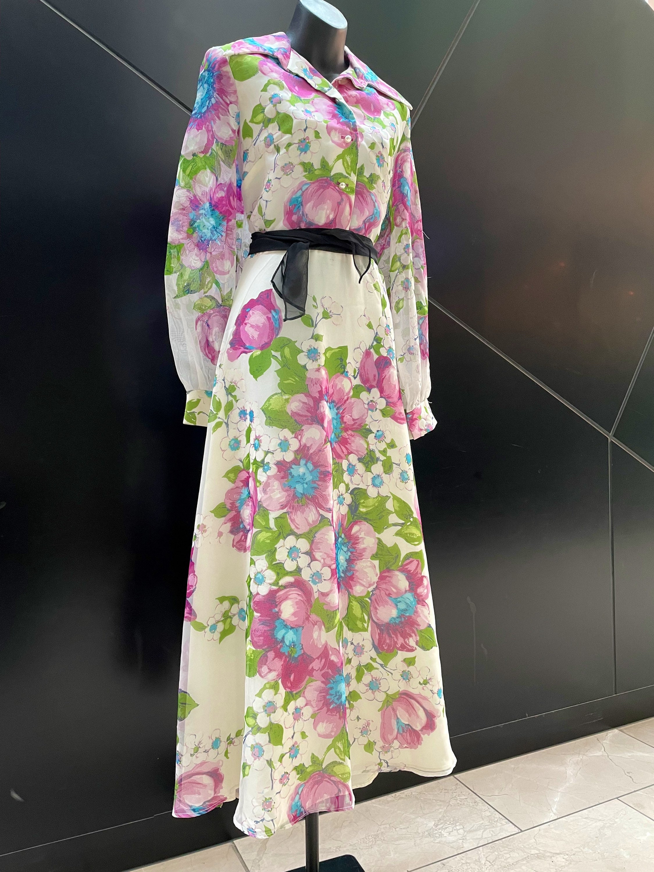 1970s Shirtwaist, Sheer L/S Maxi . Print Chiffon Waist 31 - Etsy 1970s Shirtwaist, Sheer L/S Maxi . Print Chiffon Waist 31 - Etsy
