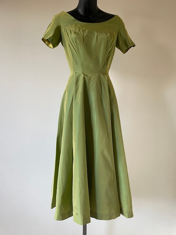 1940s Shot Taffeta Fit & Flare Cocktail Dress - W:23" - Etsy Finland