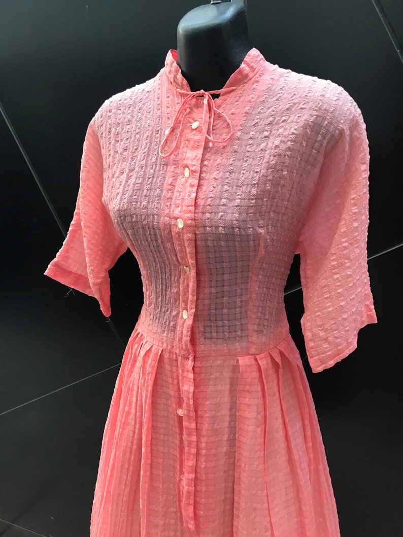 1940s S/S Sheer Button Front Full Skirt Dress Coral Pink. W 27 image 2