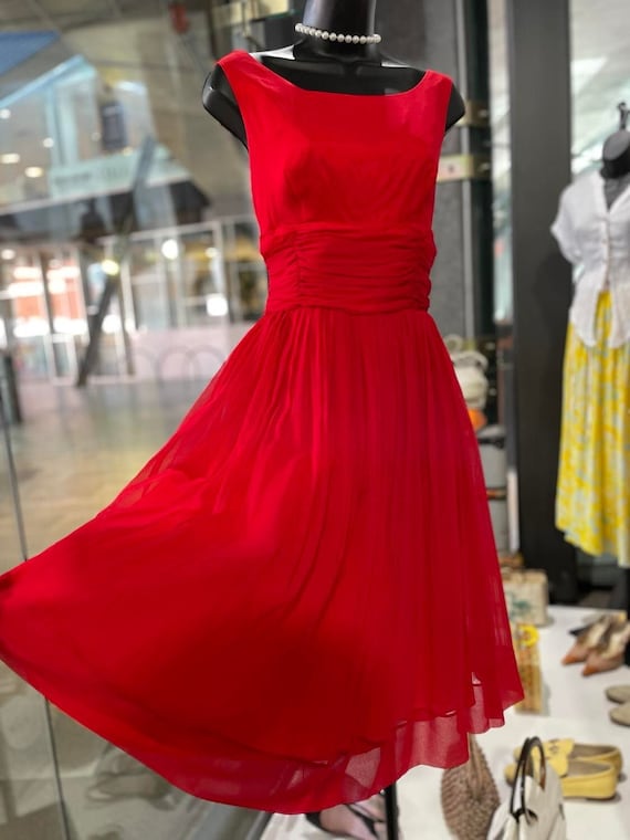 Red Hot 1950s Chiffon Party Dress - W:28"