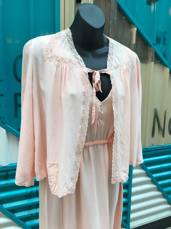 40s 50s "Gibson by Barbizon" Rayon Bed Jacket