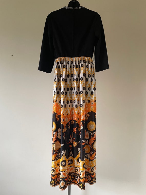 1970s 'Amy Adams Knits' Maxi Dress w/ Black Bodic… - image 7