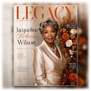 Puede incluir: Una portada de programa funerario titulada LEGACY A CELEBRATION OF LIFE con el retrato de una persona de cabello gris con un blazer crema y collar de perlas, junto a rosas naranjas y blancas, con texto que incluye Jacqueline Rebecca Wilson.