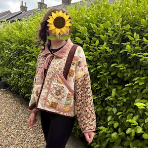 Einzigartige handgefertigte Upcycled Patchwork Quilt Jacke