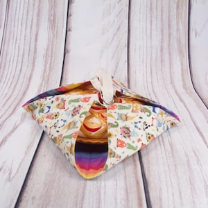 Pastel Rainbow Gnome Print Quilted pie/casserole carrier