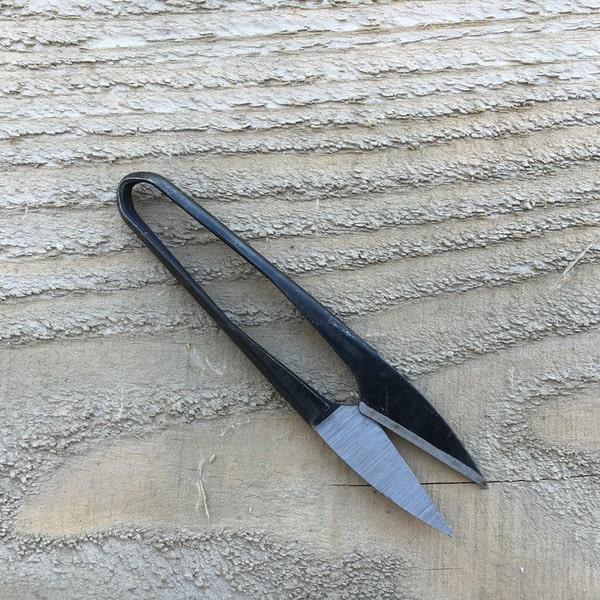Primitive Scissor- Primitive Sewing Snip- Viking Scissor ~ Norse Thread Snip ~ Viking Accessory~Viking Sewing~ Norse Accessory