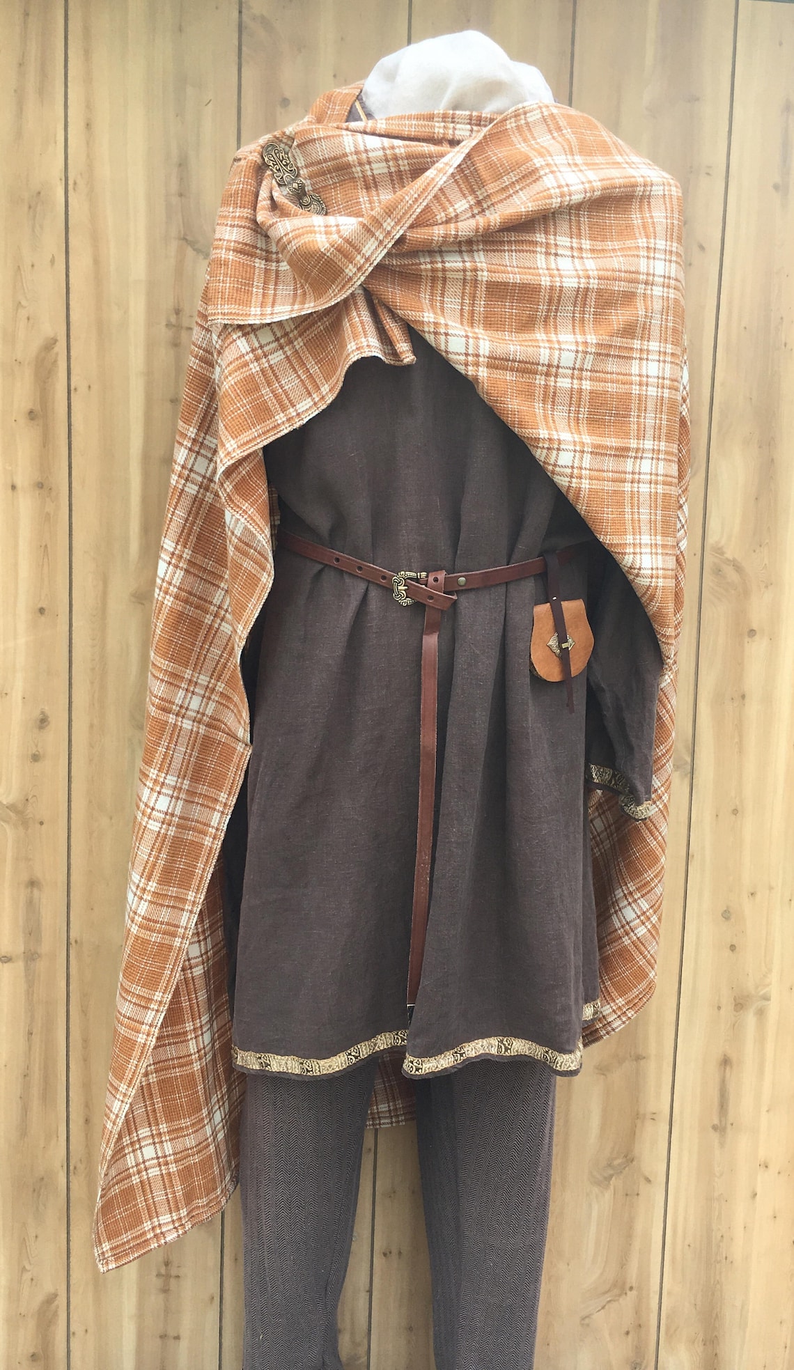 When did cloaks and capes gone out of fashion silopemovers