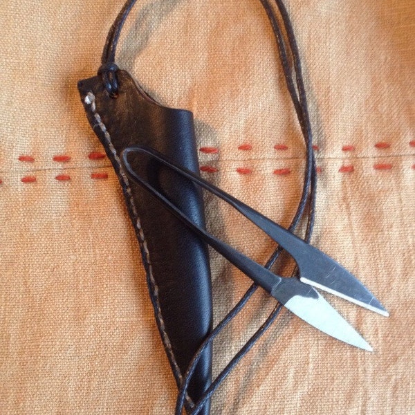 Viking Scissor Hanger~ Norse Thread Snip Hanger~Primitive Scissors~ Brooch Accessory Brooch Snips