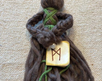 Viking Folk Yarn Doll Handmade Wool Doll for re-enactment~ Norse Scandinavian Meya from Olso Norway
