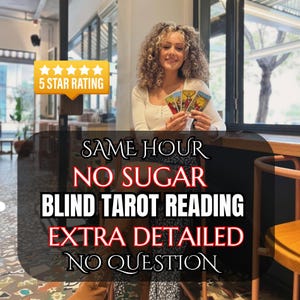 Può includere: Una persona tiene in mano tre carte dei tarocchi, tra cui Il Sole, con testo sovrapposto: 5 STAR RATING, SAME HOUR, NO SUGAR, BLIND TAROT READING, EXTRA DETAILED, NO QUESTION. La persona ha capelli ricci, indossa un top bianco e una gonna a fantasia.
