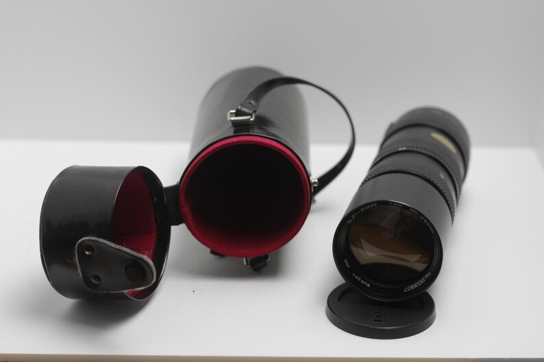 Sun Zoom 85–210mm f/4.5 Telephoto Lens – Cleaned Optics – Good Condition image 2