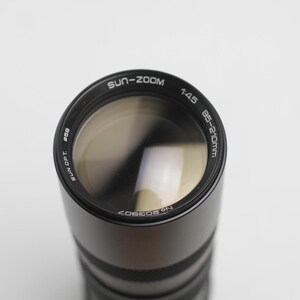 Sun Zoom 85–210mm f/4.5 Telephoto Lens – Cleaned Optics – Good Condition image 3