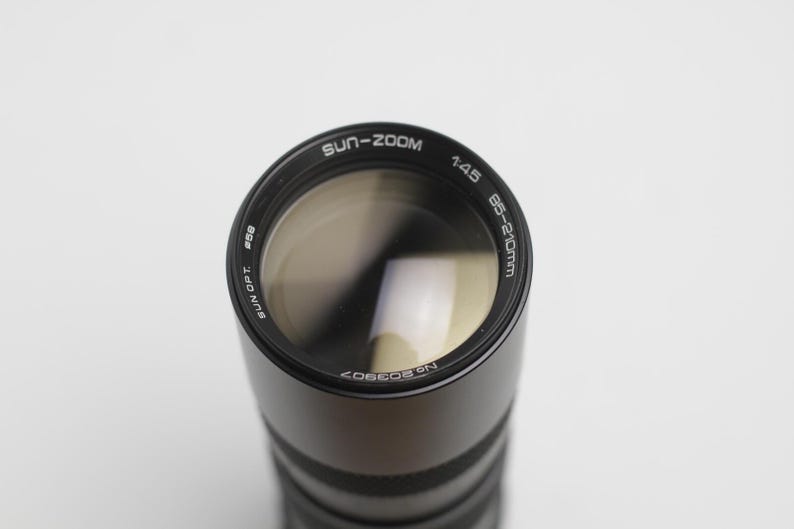 Sun Zoom 85–210mm f/4.5 Telephoto Lens – Cleaned Optics – Good Condition image 3