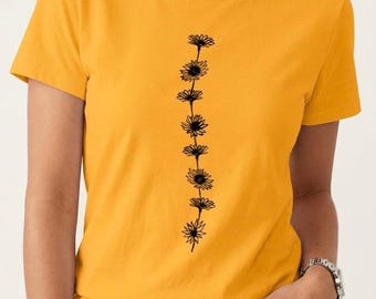 Women Daisy Print T-Shirt Crew Neck Short Sleeve Floral Graphic Tee Casual Summer Top Soft Comfortable Everyday Shirt