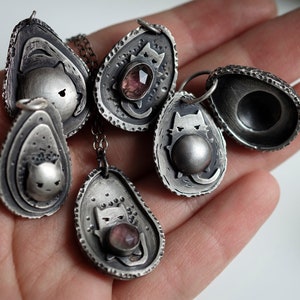 Catvocado pendants - Silver pendants - Avocado locket - Tourmalines - Kitty pendant