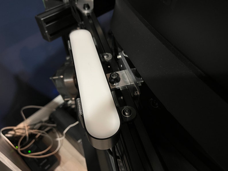 Sim Rig Philips Hue Play 8020 Light Mounts image 3