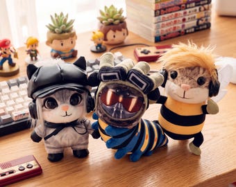 Peluche inspirado en Delta Force ｜Chica gato, abeja, médico, insecto, dragón｜Regalo para gamers y coleccionistas